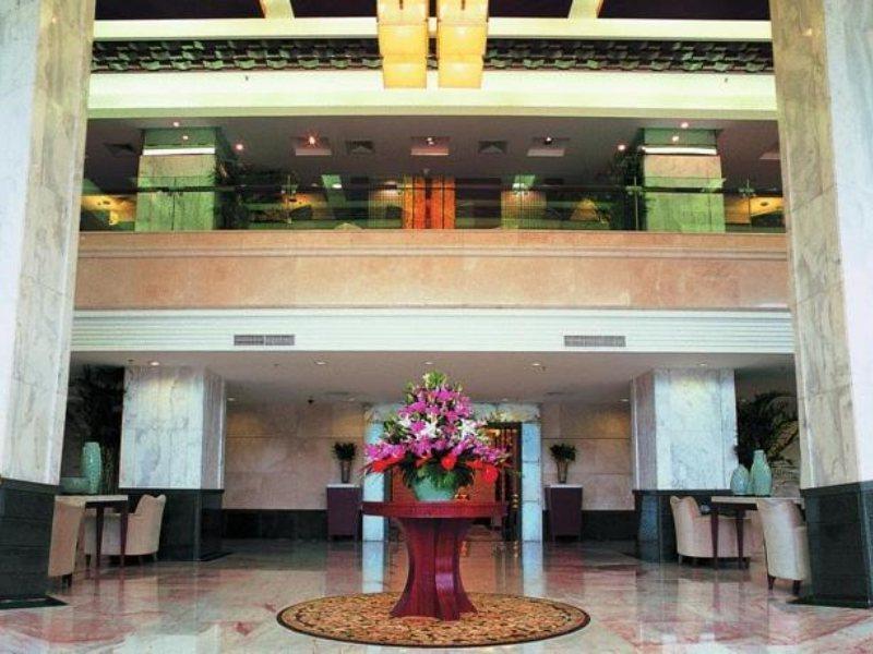 Mandarin Hotel Cantón Exterior foto