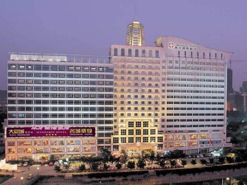 Mandarin Hotel Cantón Exterior foto