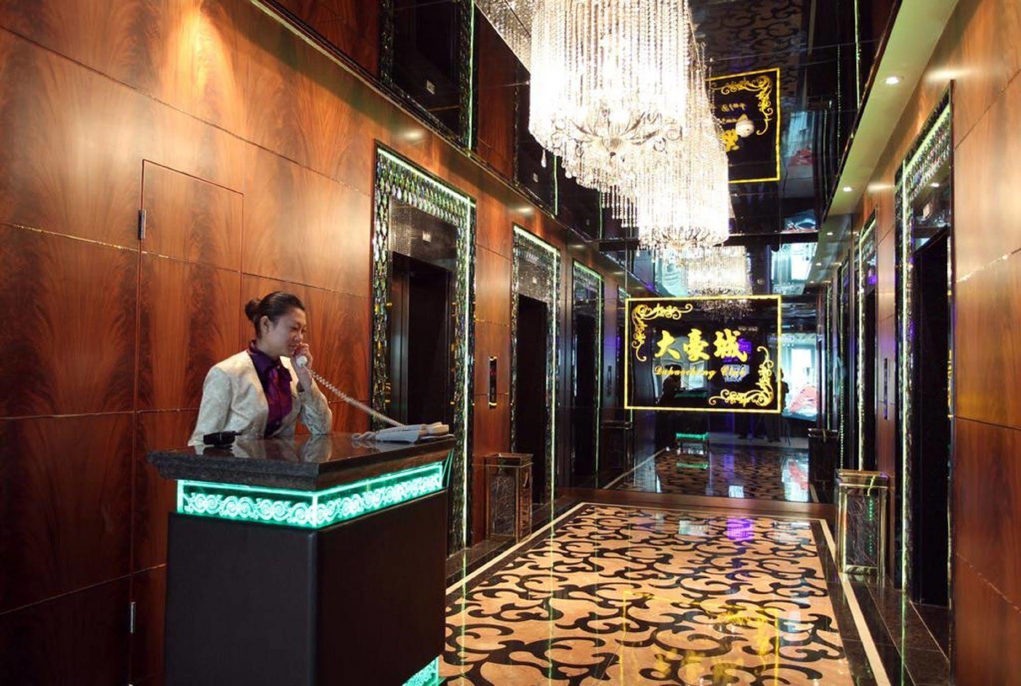 Mandarin Hotel Cantón Exterior foto